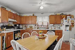 160 Granfield Ave, Bridgeport, CT 06610 - Photo 20