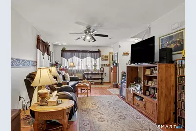 160 Granfield Avenue, Bridgeport, CT 06610 - Photo 12