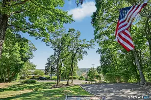 52 Seth Low Mountain Rd, Ridgefield, CT 06877 - Photo 2