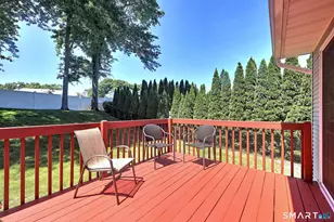 20 Down Draft Cir, West Haven, CT 06516 - Photo 12