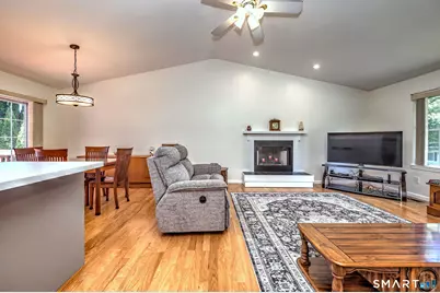 20 Down Draft Circle, West Haven, CT 06516 - Photo 14
