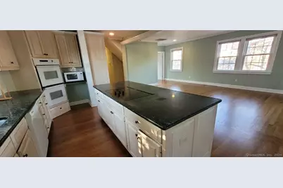 10 Elmwood Avenue, Norwalk, CT 06854 - Photo 4