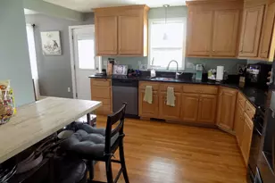 64 Dewey Ave, Bristol, CT 06010 - Photo 12