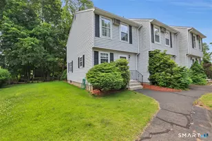 104 Oakland St, Manchester, CT 06042 - Photo 2