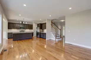 5 Starview Wy, East Hampton, CT 06424 - Photo 8