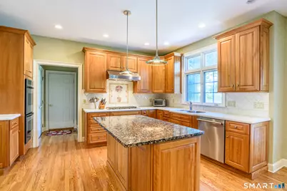 25 Wildrose Lane, Trumbull, CT 06611 - Photo 14