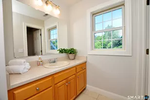 9 Appletree Ln, Granby, CT 06060 - Photo 32