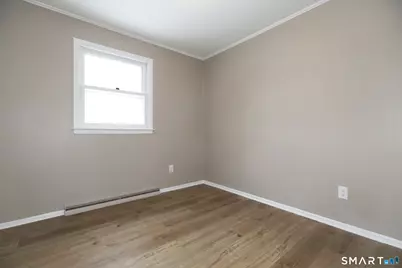 202 Reed Avenue, Windsor Locks, CT 06096 - Photo 8