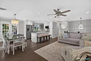 22 Heather Ln, Norwalk, CT 06851 - Photo 4