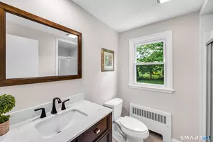 261 Simsbury Rd, West Hartford, CT 06117 - Photo 24