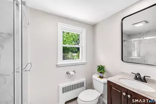 261 Simsbury Rd, West Hartford, CT 06117 - Photo 30