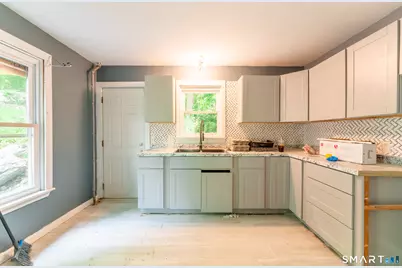 111 Fifth Street, Norwich, CT 06360 - Photo 24
