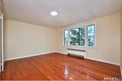 12 Jerome Avenue, Bloomfield, CT 06002 - Photo 10