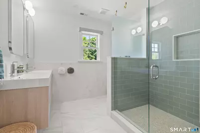 9 Deluca Drive, Greenwich, CT 06807 - Photo 18