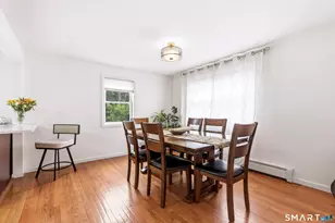 325 Rockwell Ave, Bloomfield, CT 06002 - Photo 6