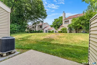33 Deer Run #33, Bethel, CT 06801 - Photo 30