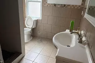 14 Niagara St, Waterbury, CT 06705 - Photo 4