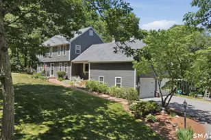 26 Renee Ct, Cheshire, CT 06410 - Photo 2