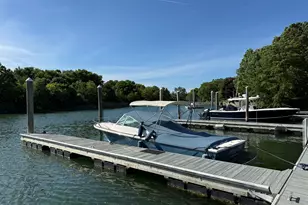 7 Joshua Slocum Dock, Stamford, CT 06902 - Photo 4