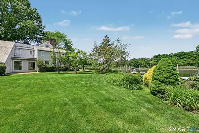7 Joshua Slocum Dock, Stamford, CT 06902 - Photo 2