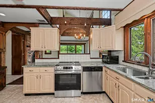7 Joshua Slocum Dock, Stamford, CT 06902 - Photo 14