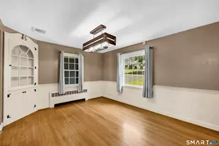 209 Lydale Pl, Meriden, CT 06450 - Photo 6
