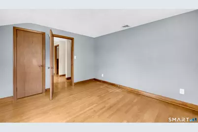 209 Lydale Place, Meriden, CT 06450 - Photo 14