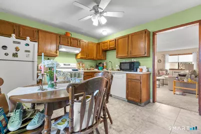 181 Hicks Street #2D, Meriden, CT 06450 - Photo 10