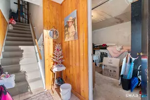181 Hicks St, Meriden, CT 06450 - Photo 32