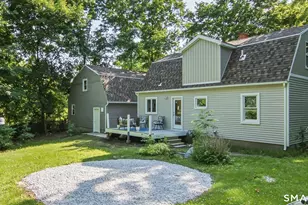 16 Deepwood Dr, Cheshire, CT 06410 - Photo 4