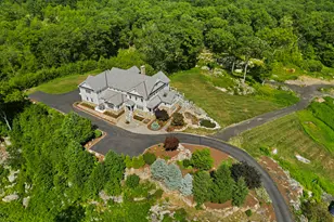 29 Rogues Ridge, Weston, CT 06883 - Photo 2