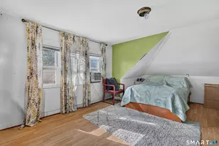 810 Briarwood Ave, Bridgeport, CT 06604 - Photo 18