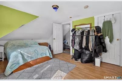 810 Briarwood Avenue, Bridgeport, CT 06604 - Photo 20