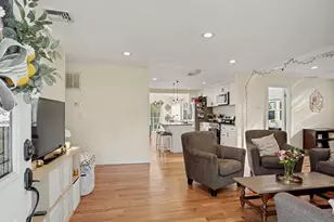 277 Indian Field Rd, Bridgeport, CT 06606 - Photo 10