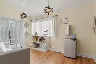 277 Indian Field Rd, Bridgeport, CT 06606 - Photo 22