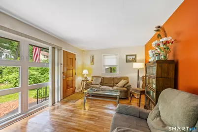 80 Briar Cliff Avenue, Waterbury, CT 06708 - Photo 4