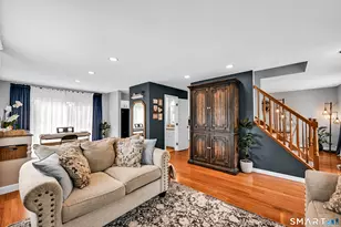 14 Fitch Meadow Ln, South Windsor, CT 06074 - Photo 2