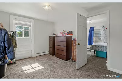178 Linen Avenue, Bridgeport, CT 06604 - Photo 12