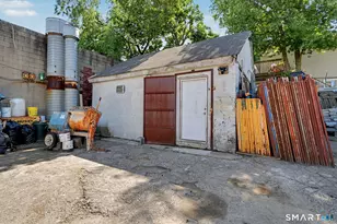 178 Linen Ave, Bridgeport, CT 06604 - Photo 20