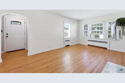 46 Crosshill Road, West Hartford, CT 06107 - Photo 8