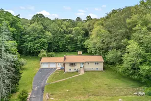 688 Raymond Hill Rd, Montville, CT 06382 - Photo 4