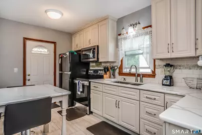 27 Rosemont Avenue, Windsor, CT 06095 - Photo 28