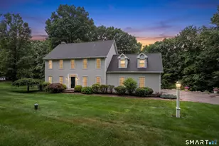 37 Hawks Landing, Hebron, CT 06231 - Photo 2