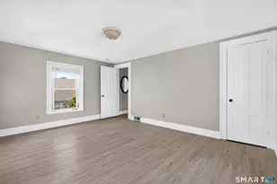511 Thompson Ave, East Haven, CT 06512 - Photo 22