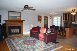 33 Douglas Dr, Enfield, CT 06082 - Photo 8