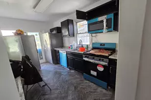 98 Cowles St, Bridgeport, CT 06607 - Photo 10