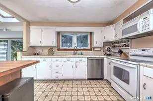 37 Deer Park Rd, Simsbury, CT 06089 - Photo 6