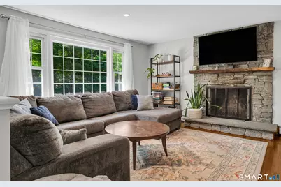 339 Boston Post Road, East Lyme, CT 06333 - Photo 10