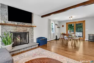 339 Boston Post Rd, East Lyme, CT 06333 - Photo 12
