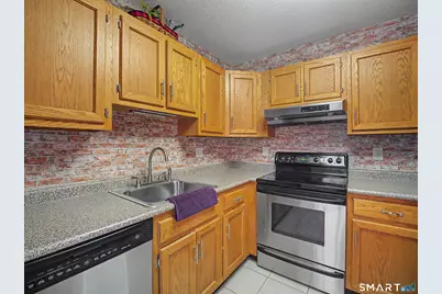 41 Glen Ridge Court #41, New Milford, CT 06776 - Photo 12